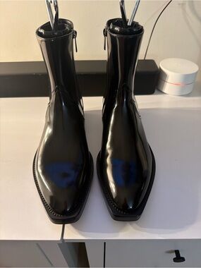 Men's Black Stuart Weitzman patent Leather Boots sz 7 men